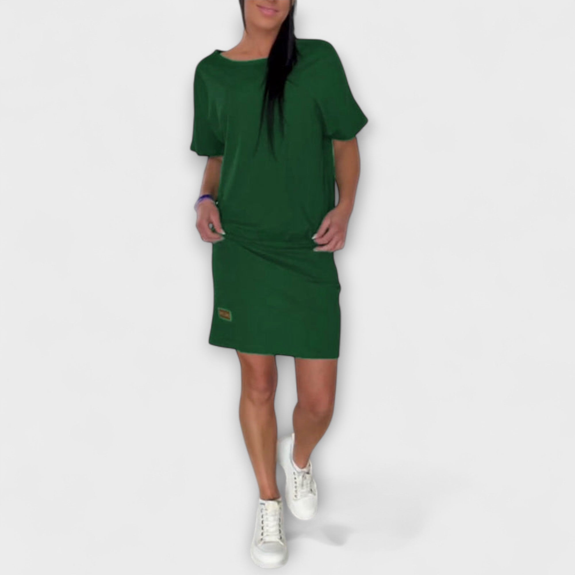 Lídia | Elegantiška Prigludusi Suknelė