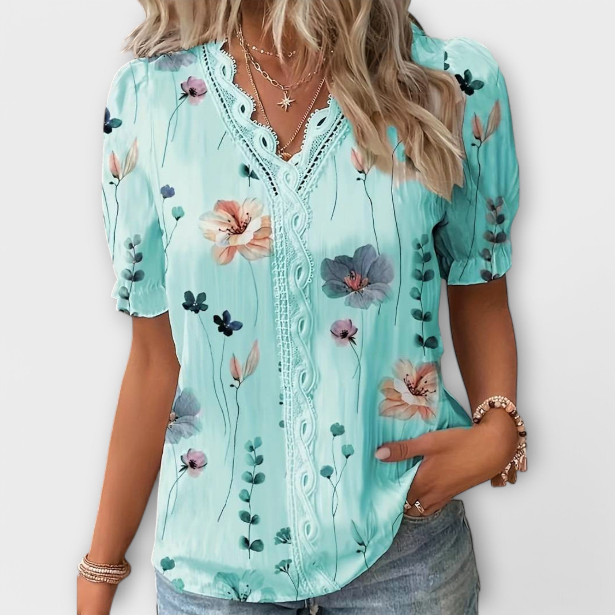 Bruna | Elegantiška blusa su smailiu iškirpimu